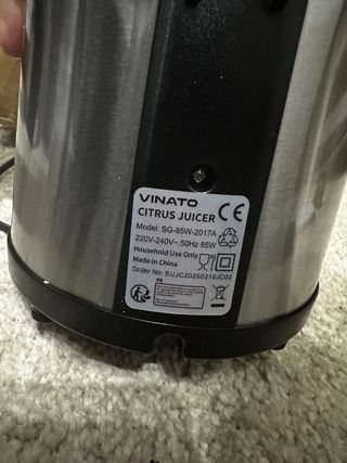 Exprimidor Eléctrico Vinato Naranjas 85W