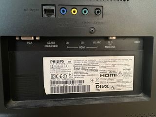 Televisor Philips SQ552 de 37 pulgadas.