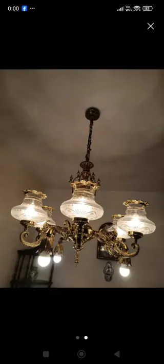 Lámpara de techo antigua dorada