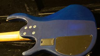 Bajo Eléctrico 5 Cuerdas Azul con estuche