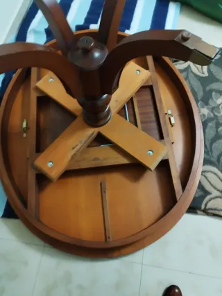 Mesa comedor madera alta calidad + 5 sillas+1 sill