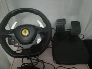 Volante Ferrari PS4/PS5 y PC