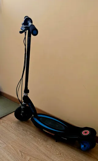 Patinete Eléctrico Razor Power Core E100