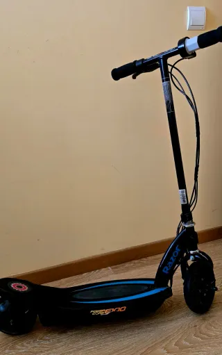 Patinete Eléctrico Razor Power Core E100