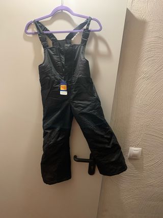 Mono Nieve Niño Talla 4-6 Años sin usar