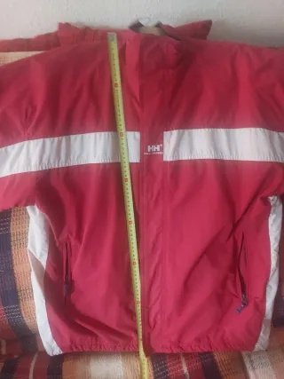 Chaqueta Helly Hansen Rojo Burdeos  y Crema Beige