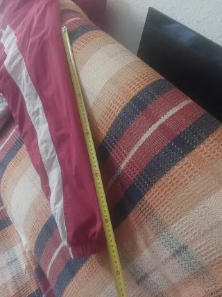 Chaqueta Helly Hansen Rojo Burdeos  y Crema Beige