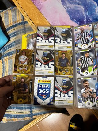 Álbum Panini FIFA 365 Adrenalyn XL Muy completo.