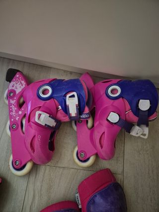 Patines con casco y protecciones