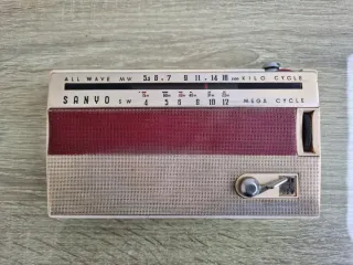 Radio Vintage Philips Sanyo