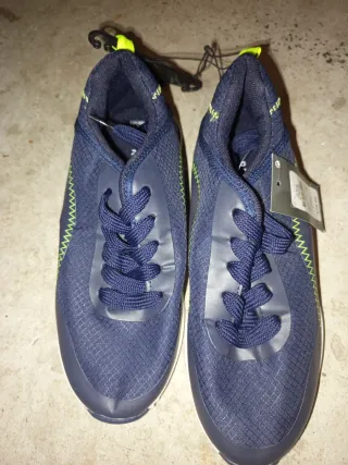 Zapatillas deportivas talla 39