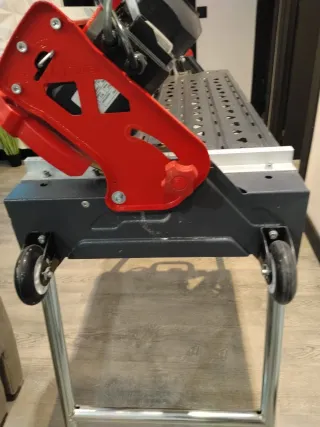 Cortadora de azulejos de agua RUBI DU-200 EVO