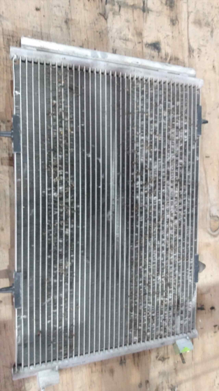 RADIADOR CALEFACCION / AIRE ACONDICIONADO PEU