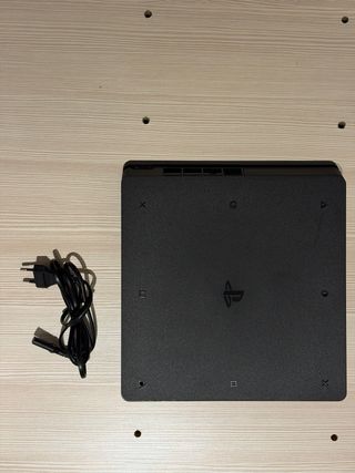 PS4 Slim 825GB Negra