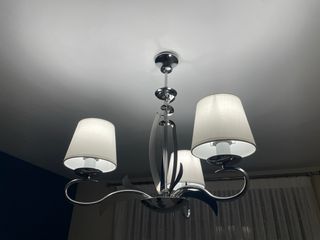 Lámpara de techo plateada