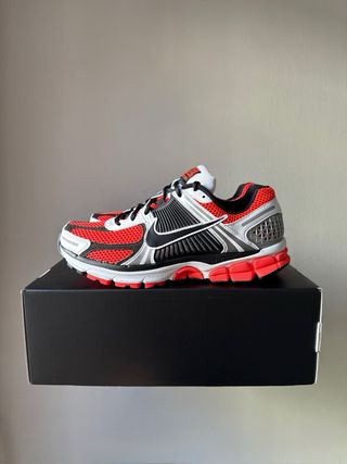 Nike Zoom Vomero 5 Bright Crimson