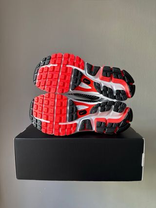 Nike Zoom Vomero 5 Bright Crimson