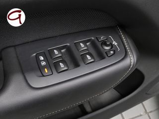 Volvo XC60 T6 Recharge R-Design AWD Auto 250 kW (340 CV)