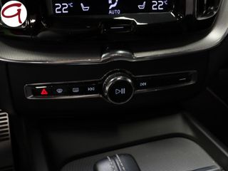 Volvo XC60 T6 Recharge R-Design AWD Auto 250 kW (340 CV)