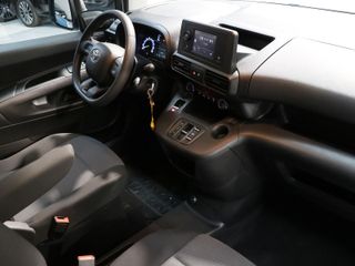 Toyota Proace City EV GX L2 50kWh 100 kW (136 CV)