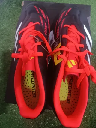 Botas de fútbol Adidas Predator Club FG