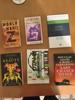 Varios libros en ingles, español y catalán