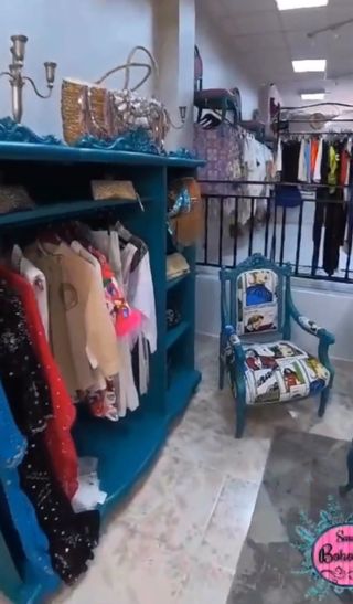 Armario antiguo restaurado madera