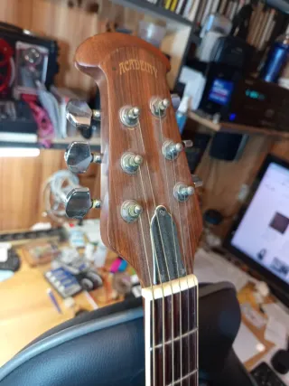 Guitarra Electroacústica academy