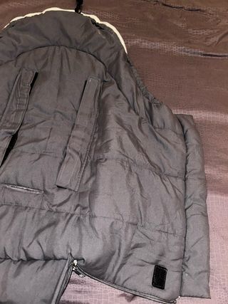 Sacco passeggino grigio con interno caldo