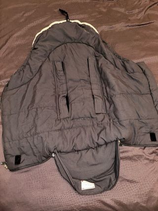 Sacco passeggino grigio con interno caldo