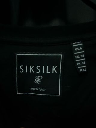 Conjunto SikSilk negro estampado flores