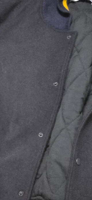 Bomber Zara XL Negra y Dorada