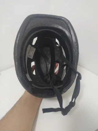 Casco Btwin bici/patín negro
