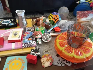 Libros y muñeca infantil