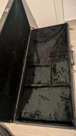 Guitarra Jackson Rhoads JS32 Negra