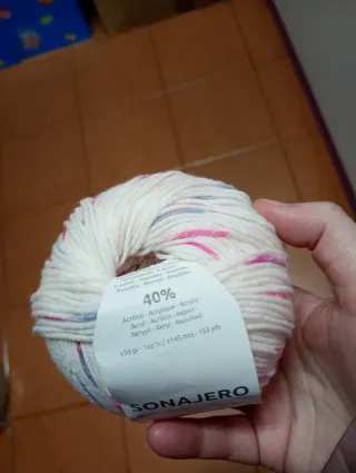 4 Ovillos Katia Sonajero 202