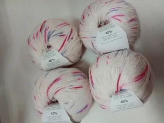 4 Ovillos Katia Sonajero 202