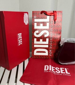 Bolso Diesel charol burdeos