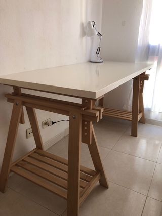 SE VENDE ESCRITORIO ABATIBLE