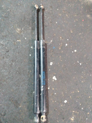 AMORTIGUADORES MALETERO / PORTON FORD TOURNEO