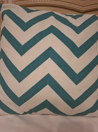 2 Cojines Decorativos Teal y Blanco