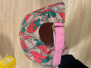Gorra Gucci Fresas