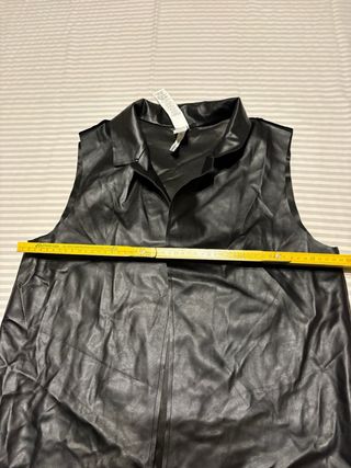 Gilet nero in ecopelle nuovo