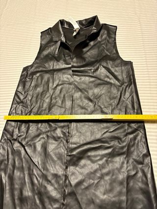 Gilet nero in ecopelle nuovo