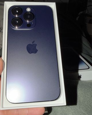 iPhone 14 Pro Morado