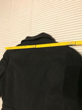 Cappotto nero con cintura