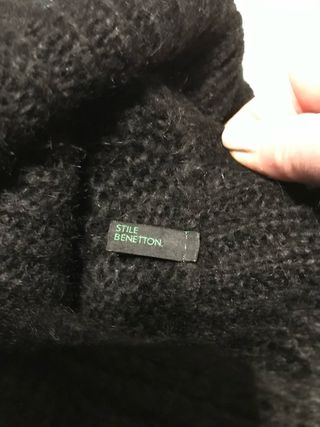 Abito nero con pelliccia