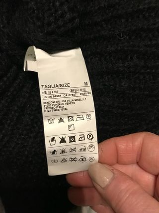 Abito nero con pelliccia