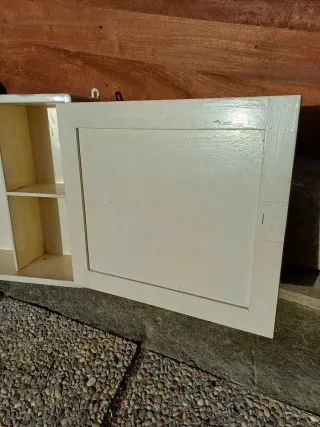 Antiguo botiquín enfermería cruz roja