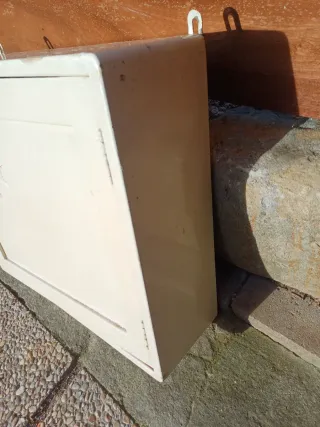 Antiguo botiquín enfermería cruz roja